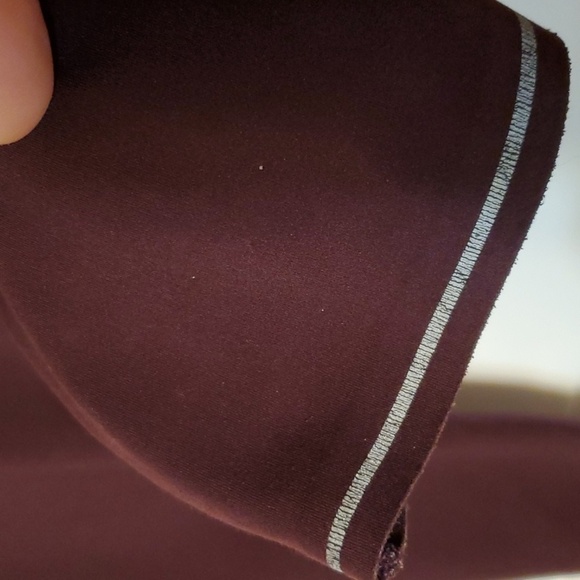 Athleta maroon leggings 7/8 length Size Medium pocket on side and on the… - Picture 2 of 9